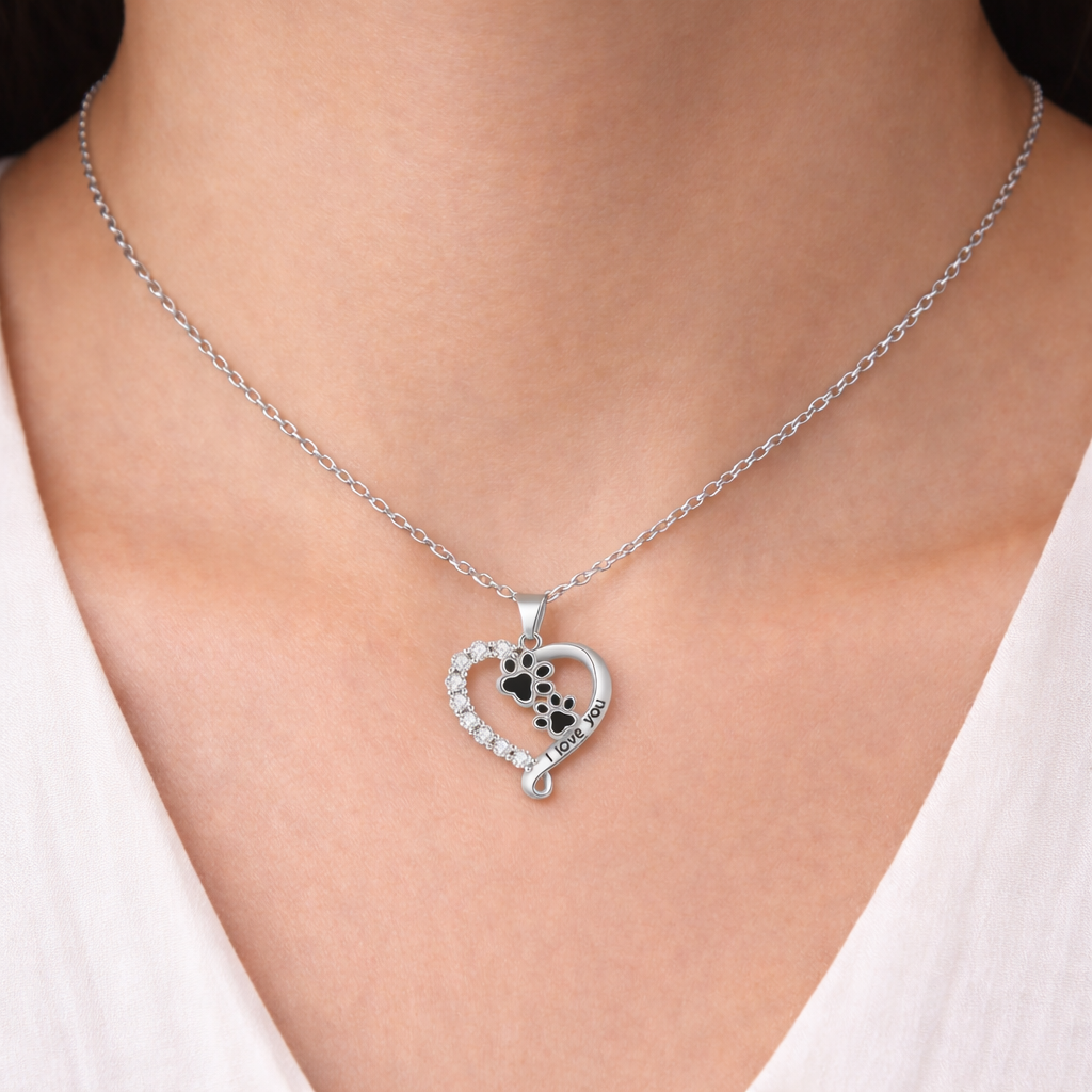 Heart-shaped Pendant Paw Necklace